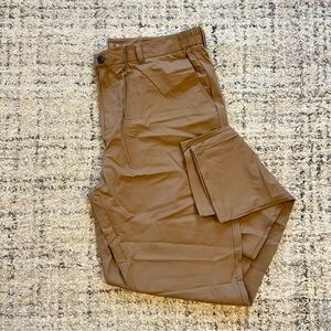 •Men’s Spaidersilk stretchy dress trousers• Size 36